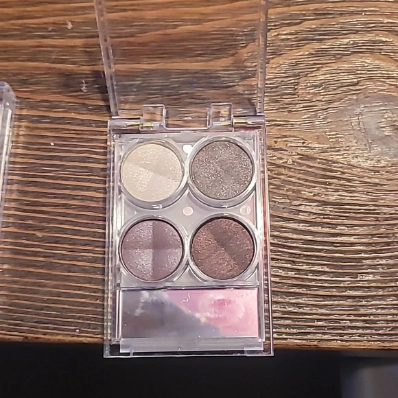 Ulta Beauty Dual Eyeshadow Sets - Cool Neutrals and Purples NEW - Picture 3 of 3